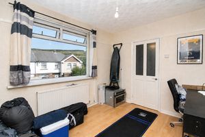 Sitting Room- click for photo gallery